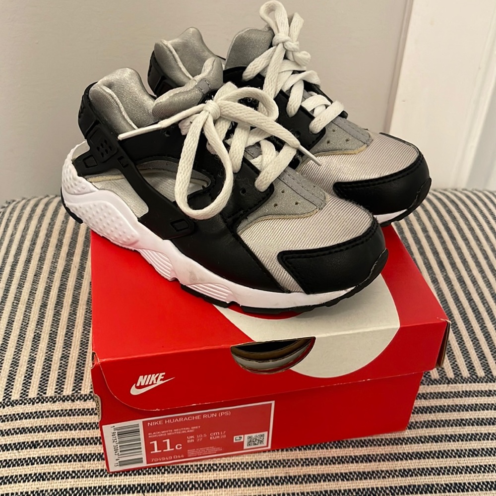 Little Kid’s Nike Huarache